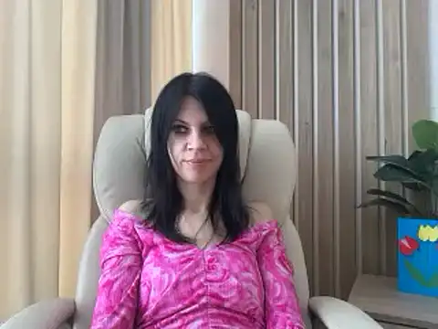 Snapshot of InjaAtHome chatting on 04/04/26, 07:28 InjaAtHome online show from 04/04/26, 07:28