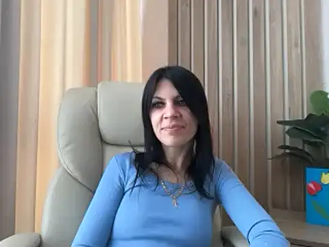 Snapshot of InjaAtHome chatting on 04/15/26, 05:58 InjaAtHome online show from 04/15/26, 05:58