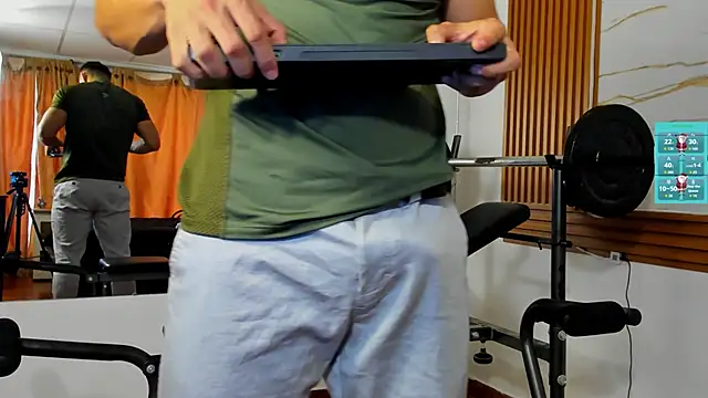 ChoreyTaiylor online show from 12/17/25, 02:56