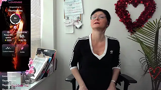 Snapshot of City_Kat chatting on 02/20/25, 03:30 City Kat online show from 02/20/25, 03:30