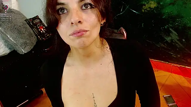 Snapshot of julieth_sex1 chatting on 03/30/26, 12:39 julieth sex1 online show from 03/30/26, 12:39