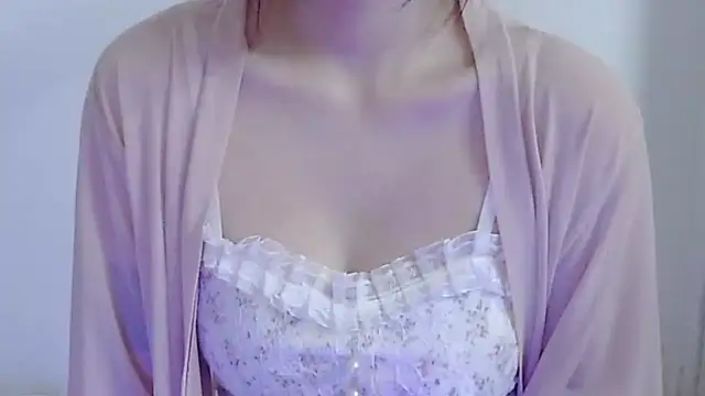 EmmySweet- online show from 05/04/26, 05:47