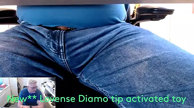 Snapshot of RicRockhard chatting on 01/02/25, 01:08 RicRockhard online show from 01/02/25, 01:08