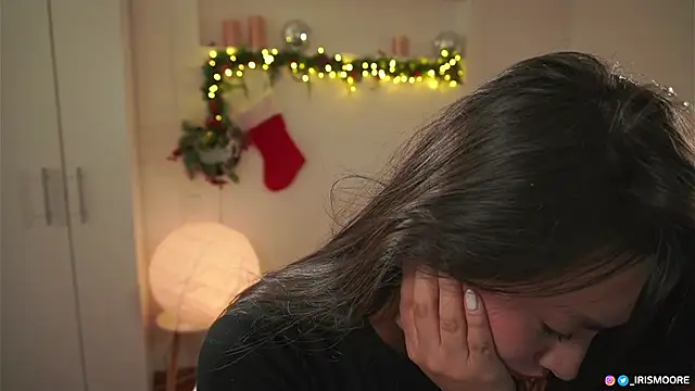 raphttalia  online show from 12/30/24, 11:06