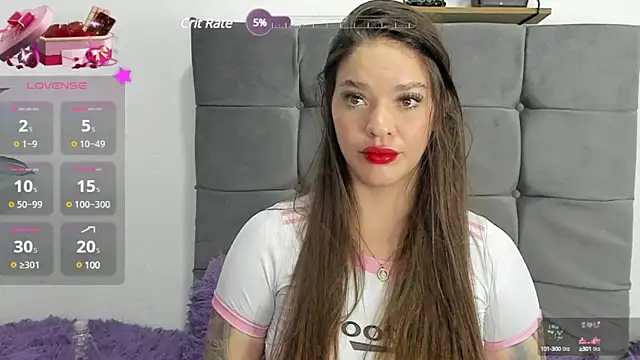 Snapshot of zoe69x chatting on 02/02/25, 09:40 zoe69x online show from 02/02/25, 09:40
