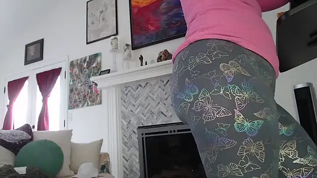 AuroraWillows online show from 03/19/25, 09:05