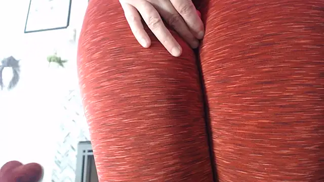 AuroraWillows online show from 06/19/26, 03:16