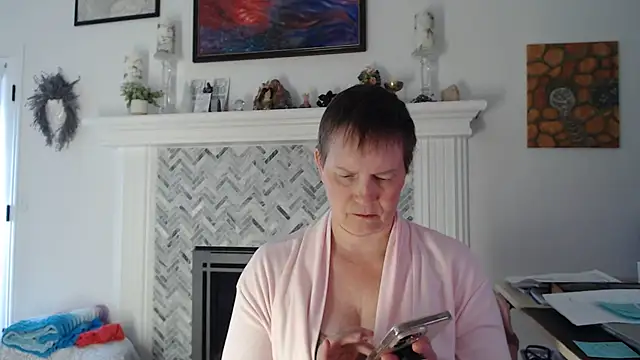 AuroraWillows online show from 07/11/26, 10:22