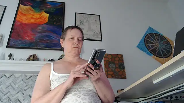AuroraWillows online show from 07/30/26, 09:36