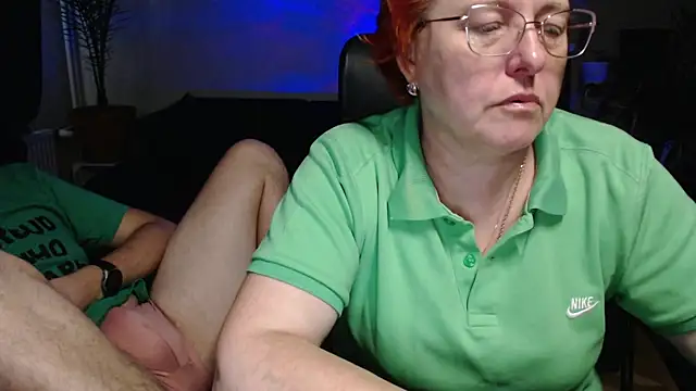 JoannaAndNeighbour online show from 11/11/25, 09:20