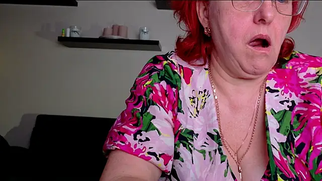 JoannaAndNeighbour online show from 06/16/26, 07:00
