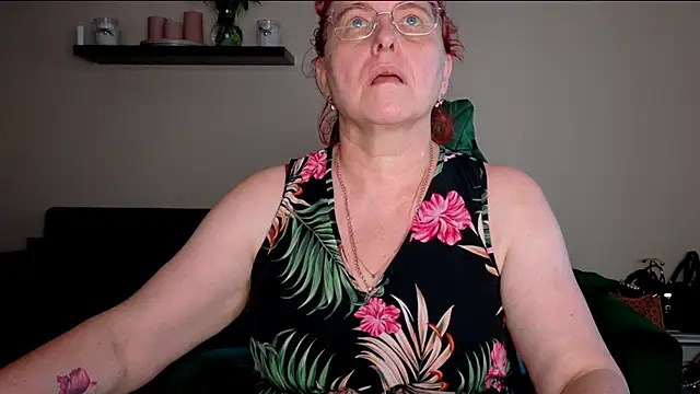 JoannaAndNeighbour online show from 06/29/26, 07:14