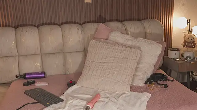 KateOwens online show from 07/28/26, 02:13