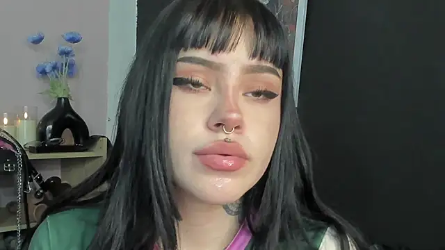 Snapshot of Jas_miin chatting on 11/08/25, 02:01 Jas miin online show from 11/08/25, 02:01