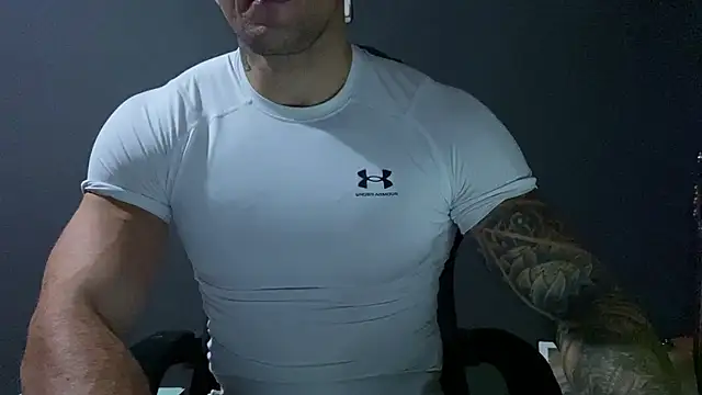 Snapshot of Mr_YourGod chatting on 12/07/24, 02:35 Mr YourGod online show from 12/07/24, 02:35