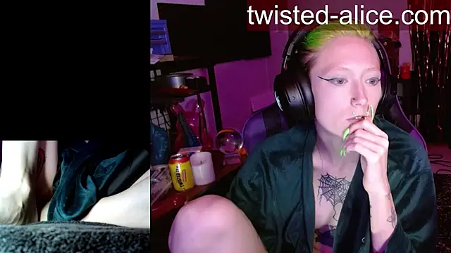 alicewonder09 online show from 04/28/26, 03:44