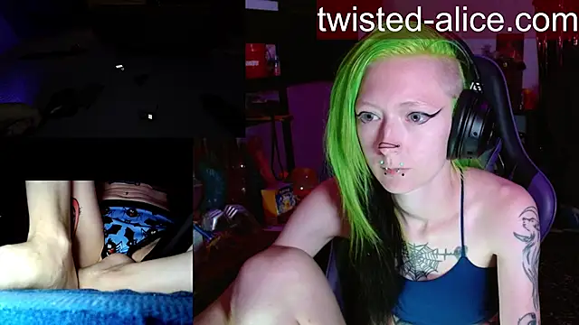 alicewonder09 online show from 06/10/26, 02:56