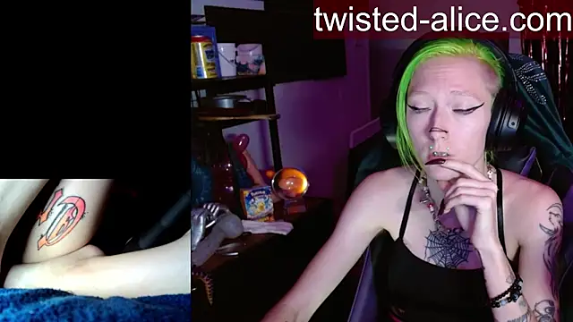 alicewonder09 online show from 06/19/26, 03:11