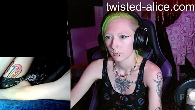 alicewonder09 online show from 06/26/26, 03:11