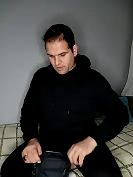 Snapshot of canakbulak00 chatting on 02/16/25, 11:05 canakbulak00 online show from 02/16/25, 11:05