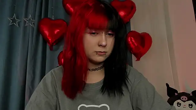 Snapshot of t0riayun0 chatting on 02/14/25, 10:14 t0riayun0 online show from 02/14/25, 10:14