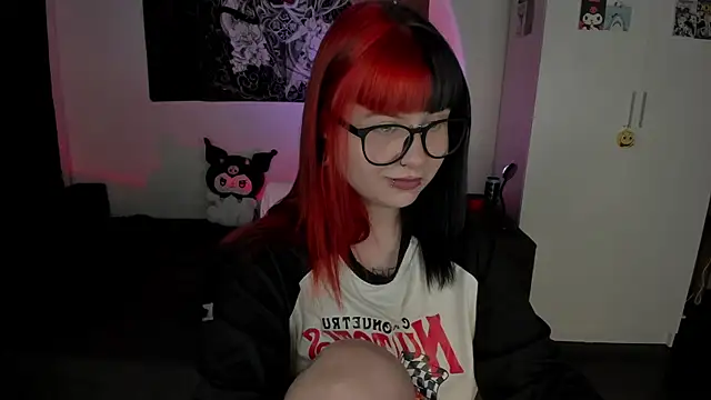 Snapshot of t0riayun0 chatting on 03/20/25, 10:29 t0riayun0 online show from 03/20/25, 10:29