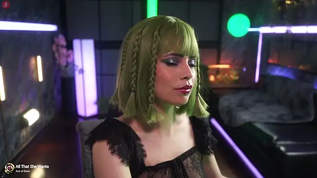 Snapshot of alessa_goreng chatting on 12/20/25, 08:10 alessa goreng online show from 12/20/25, 08:10