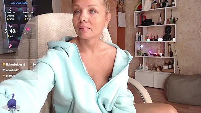  Wild roze  online show from 04/28/26, 02:27