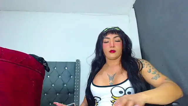 Snapshot of party_aass chatting on 01/13/25, 10:35 party aass online show from 01/13/25, 10:35