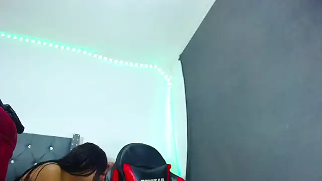 Snapshot of party_aass chatting on 01/24/25, 11:23 party aass online show from 01/24/25, 11:23