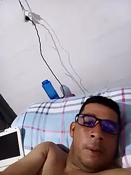 El-reyleon online show from 04/28/26, 06:24