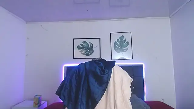 selena yourmilf online show from 05/03/26, 06:14