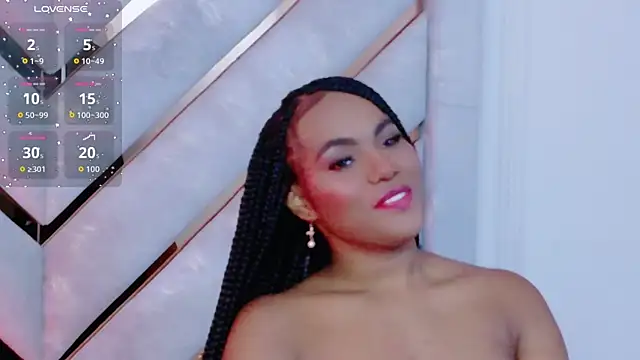 Sara Boom online show from 06/18/26, 08:13