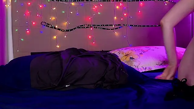 Snapshot of AnnJey chatting on 02/06/25, 10:21 AnnJey online show from 02/06/25, 10:21