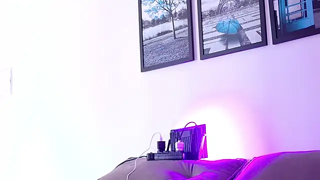 Snapshot of AnnJey chatting on 02/17/25, 06:15 AnnJey online show from 02/17/25, 06:15