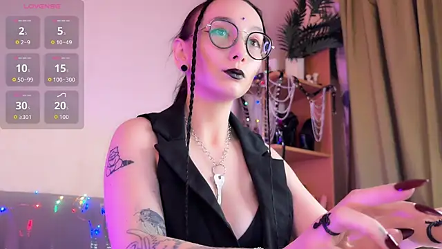 Jinhee Noir online show from 12/13/25, 08:04