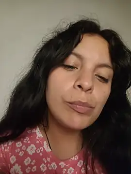 Snapshot of ZaraHoney chatting on 10/11/25, 06:23 ZaraHoney online show from 10/11/25, 06:23