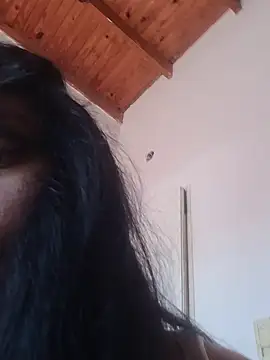 Snapshot of ZaraHoney chatting on 10/18/25, 05:46 ZaraHoney online show from 10/18/25, 05:46
