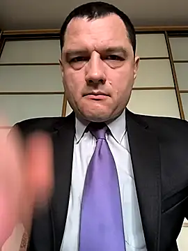 Snapshot of ExclusivePrivate chatting on 10/18/25, 08:37 ExclusivePrivate online show from 10/18/25, 08:37