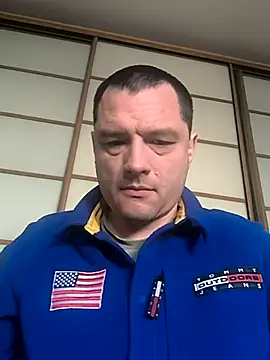 Snapshot of ExclusivePrivate chatting on 01/17/26, 09:58 ExclusivePrivate online show from 01/17/26, 09:58