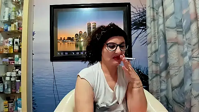 Snapshot of Mature4you44 chatting on 01/27/25, 08:40 Mature4you44 online show from 01/27/25, 08:40