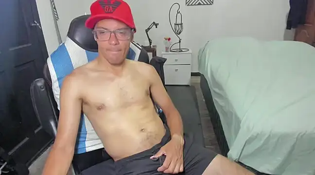 guachin hunk online show from 01/18/25, 05:48