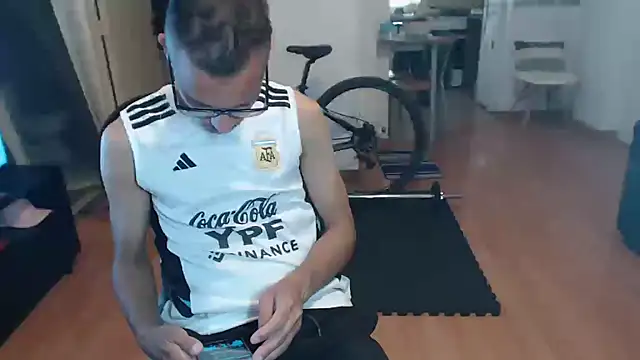 guachin hunk online show from 11/01/25, 02:08