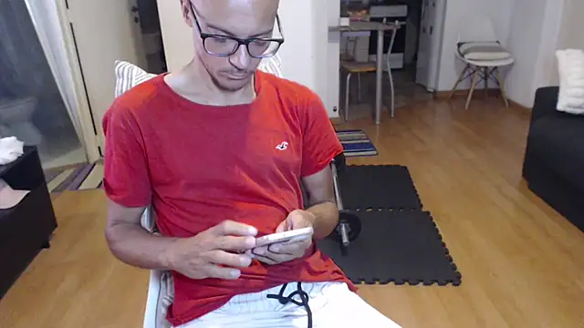 guachin hunk online show from 11/20/25, 07:24