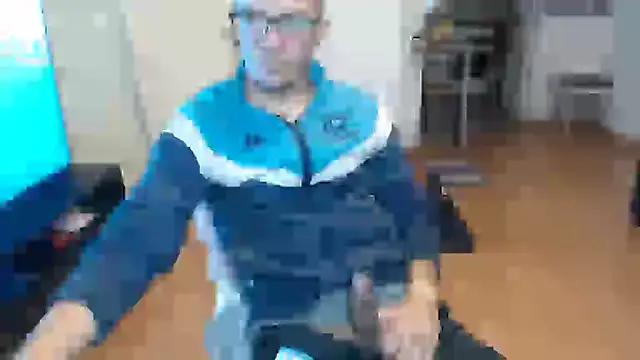 guachin hunk online show from 06/05/26, 06:57