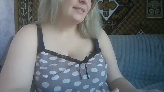 Snapshot of Diana_Britt chatting on 03/22/26, 06:28 Diana Britt online show from 03/22/26, 06:28