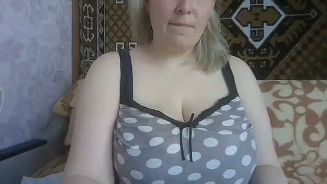 Snapshot of Diana_Britt chatting on 04/28/26, 06:40 Diana Britt online show from 04/28/26, 06:40