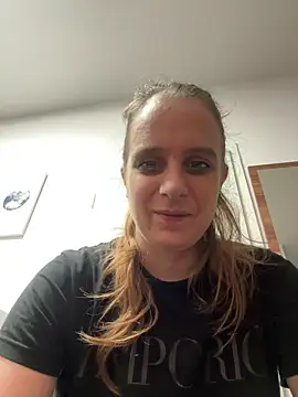 LadyChantale online show from 05/07/26, 05:24