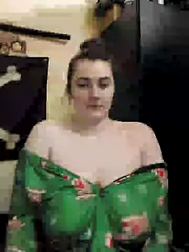 Snapshot of Snowbunnycake_131 chatting on 01/06/25, 08:03 Snowbunnycake 131 online show from 01/06/25, 08:03