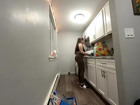 Snowbunnycake 131 online show from 11/22/25, 02:43